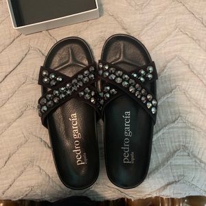 Pedro Garcia Black Rhinestone Sandals. Size: 8